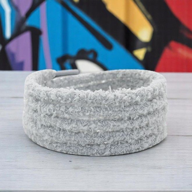 1 Paar runde Plüsch Schnürsenkel (Ø 7 mm, Länge 120 cm) - Teddy Touch Collection - hellgrau - Schuhbaendel.ch