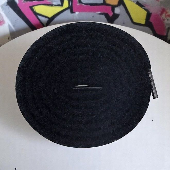 1 paire de lacets ronds en peluche (Ø 7 mm, longueur 140 cm) - Collection Teddy Touch - noir