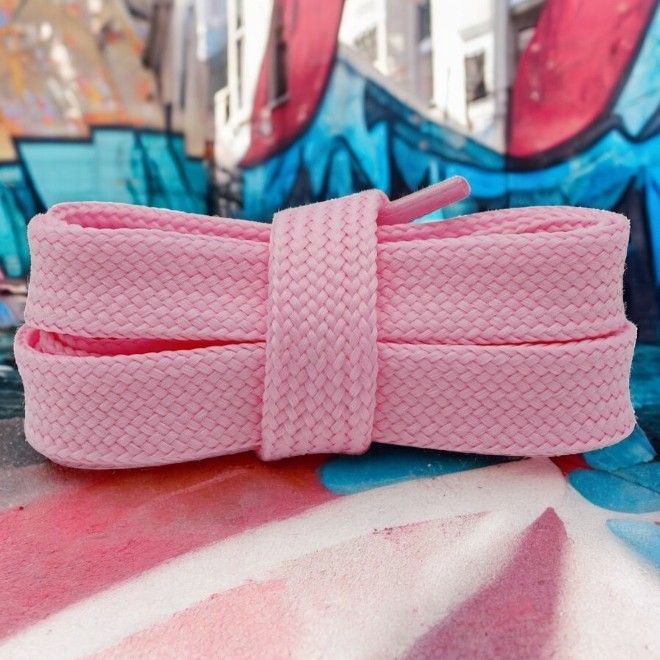 pair of extra wide shoelaces (140 cm long, 18 mm wide) for