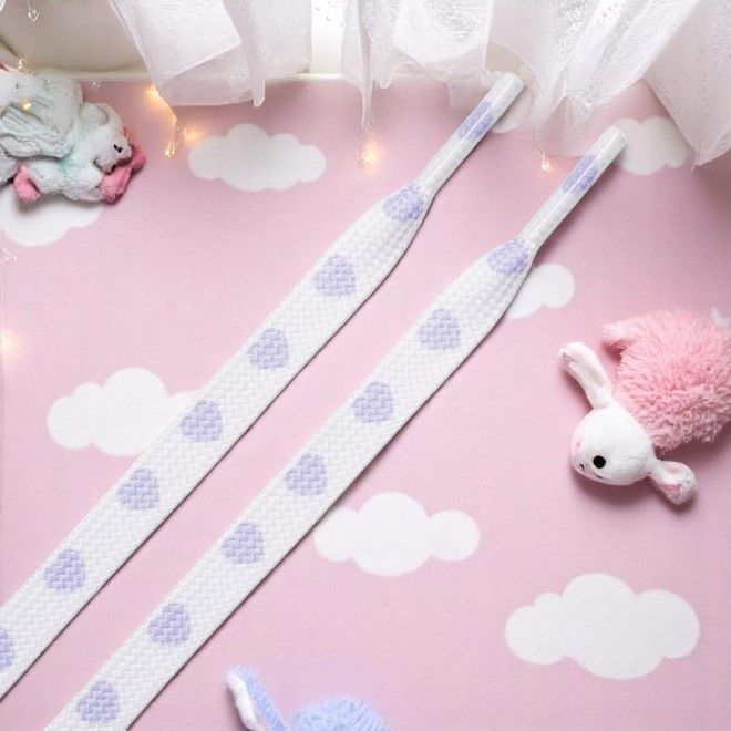 1 Paar flache Schnürsenkel (100 cm lang, 8 mm breit) - HeartBeat Collection - weiss/violett - Schuhbaendel.ch