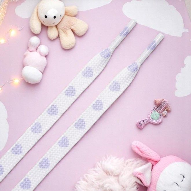 1 Paar flache Schnürsenkel (140 cm lang, 8 mm breit) - HeartBeat Collection - weiss/violett - Schuhbaendel.ch
