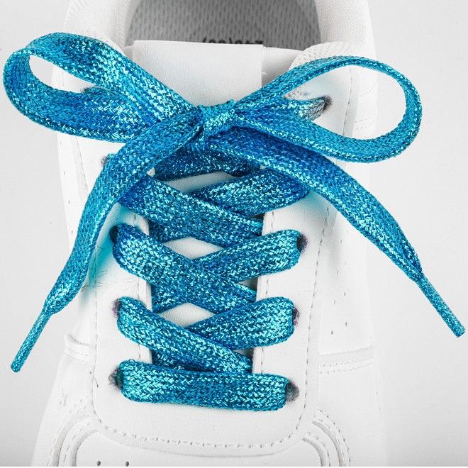 LaceGodZ – 1 Paar flache Schnürsenkel (120 cm lang, 10 mm breit) - StarGlow Series - türkis