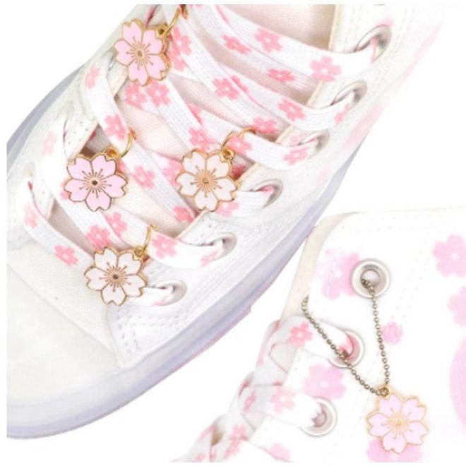 1 Paar Schnürsenkel mit Blumenmuster 140 cm - festen und sicheren Sitz im Schuh - Flower Series - weiss - Schuhbaendel.ch