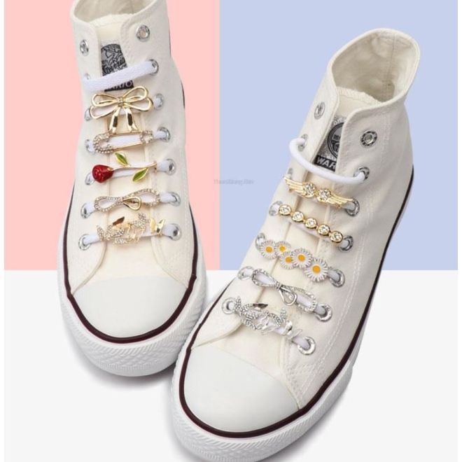 Schnürsenkel Clip - modisches Accessoire für den Schuh - Shine Series - 8x Deko-Perlen - silber - Schuhbaendel.ch